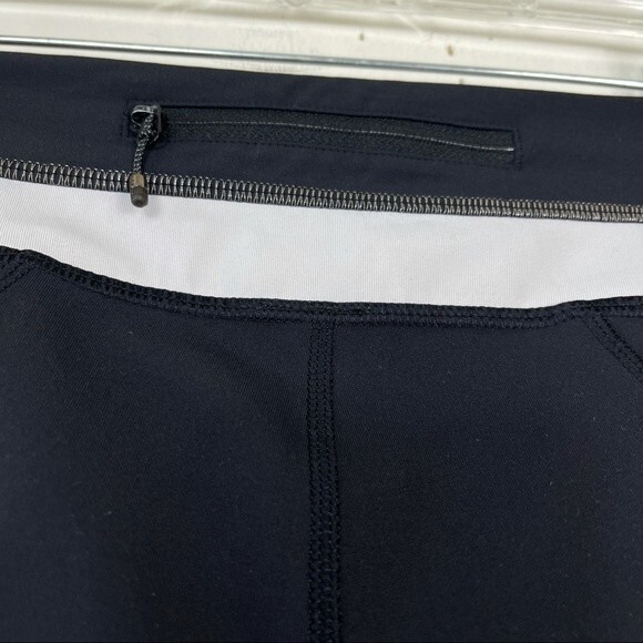 Lululemon Run Inspire Crop II All Full-On Luxtreme Black / White Leggings 4 - Picture 12 of 16